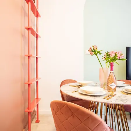 Elegant Old Town Parking By #hoomvi 아파트 브로츠와프